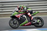 Tom Sykes se alza como campeón del mundo de Superbikes
