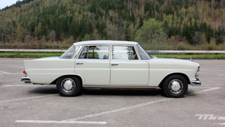 Mercedes Benz 200 100