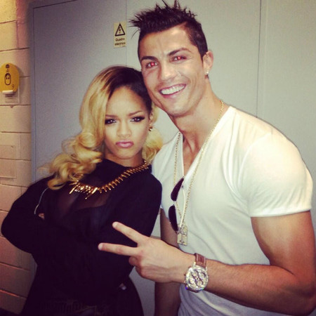 Rihanna y Cristiano Ronaldo, dúo de chonis enjoyados