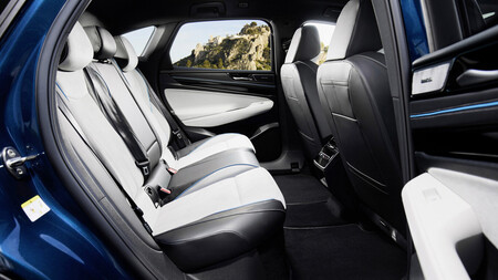 Volkswagen ID.7 asientos traseros