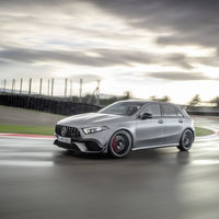 El Mercedes-AMG A 45 S de 421 CV ya tiene tiempo en Nürburgring, y se ha quedado a 8 segundos del Renault Mégane Trophy-R