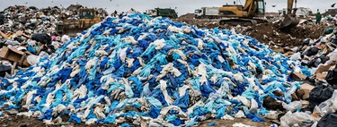 Para algunos son basura, pero estos científicos quieren convertir guantes de plástico en herramientas contra el cambio climático