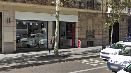 Tesla Store Madrid Serrano