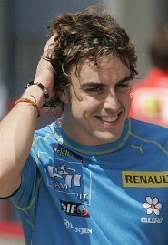 Alonso se ríe de los rumores