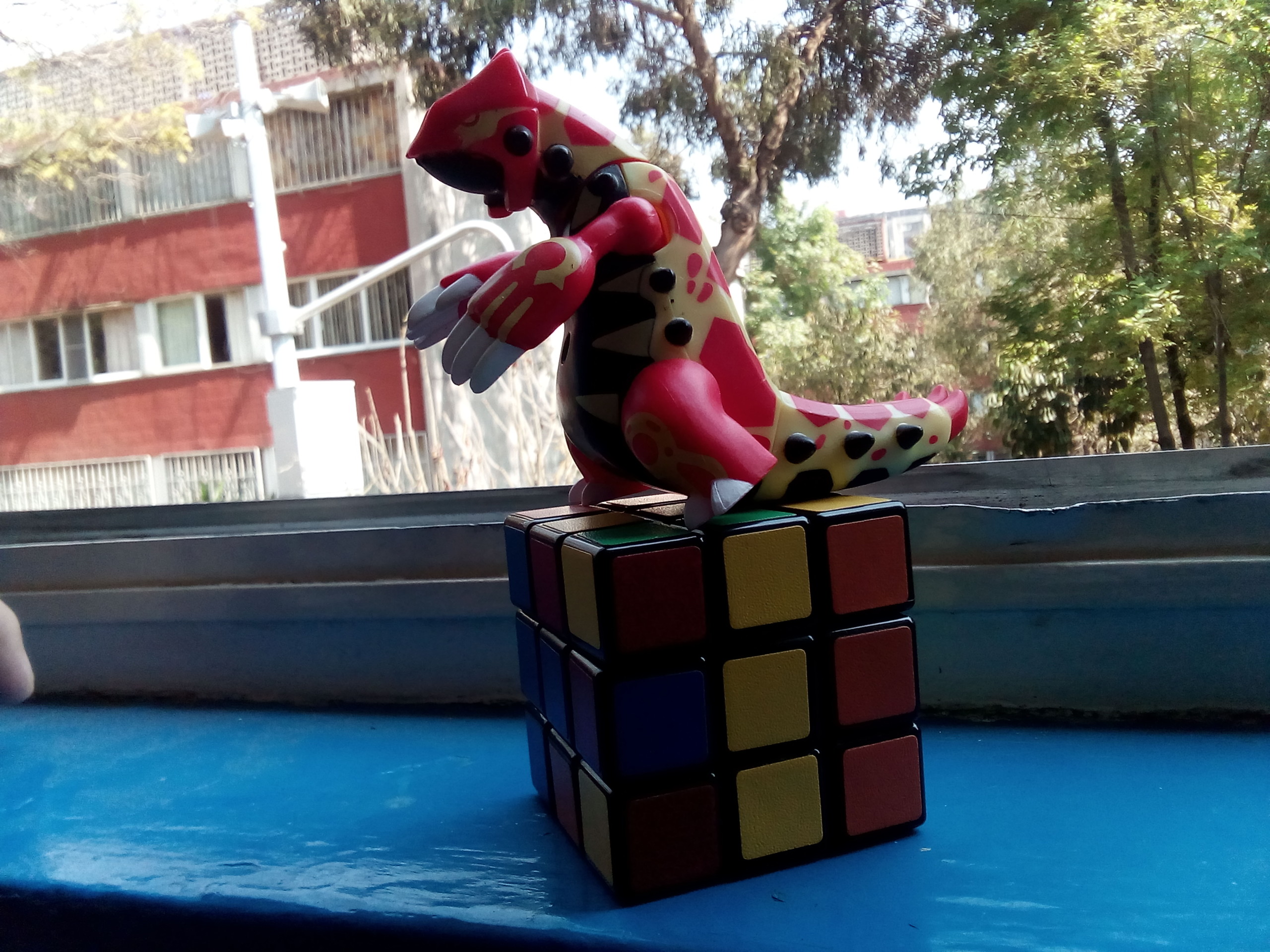 Foto de Lanix Ilium LT510 (9/10)