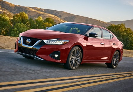 Nissan Maxima 2019 1600 01