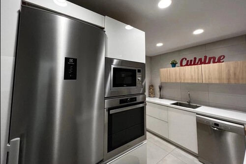 Al volver de vacaciones dudaba si la comida del frigo estaba en buen estado: estos son los dos trucos que hago ahora para saberlo  