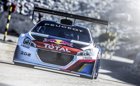 Sébastien Loeb se prepara para el Pikes Peak en el Mont Ventoux