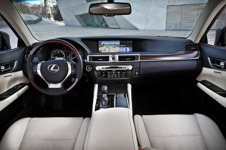 Lexus GS 300h