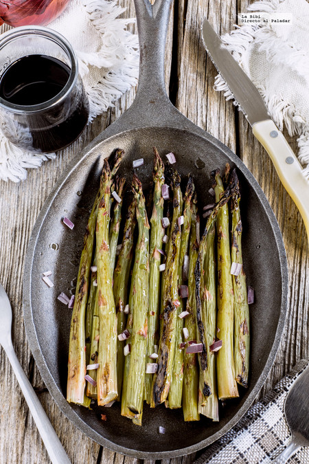 Espárragos al horno con limón y sal. Receta vegetariana
