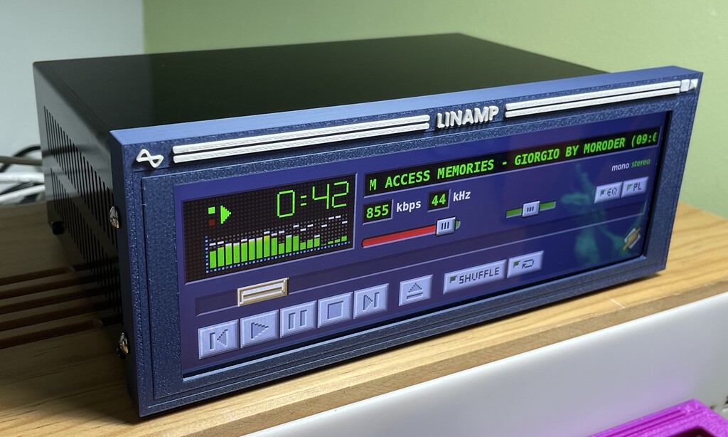 El histórico reproductor Winamp ya tiene una edición física: su creador la ha construido con una Raspberry Pi 