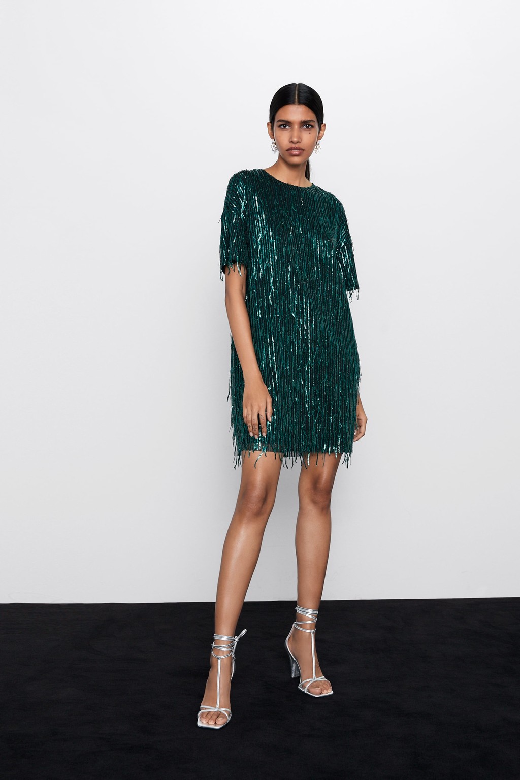 vestido asimetrico lentejuelas zara
