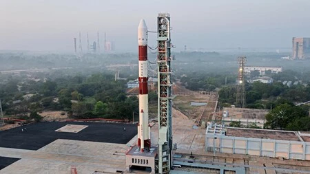 La UNAM vuelve al espacio: lanza el nanosatélite 'NanoConnect-2' desde India y ya trabaja en dos proyectos más