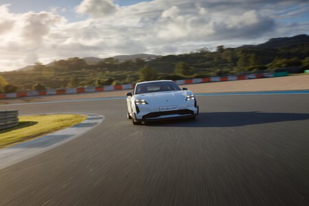 Porsche Taycan Turbo GT 2025
