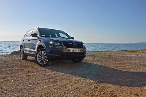 Probamos el nuevo Škoda Karoq, un SUV espacioso y bien acabado que quiere ensombrecer al Ateca