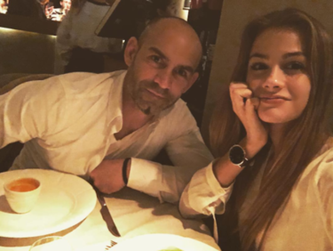 El entrenador del Club Cruz Azul de México, Paco Jémez, sale en defensa de su hija Nadia del acoso sexual a través de Instagram