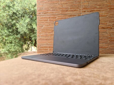 Brydge の新しいキーボードはタブレットへの取り付け方法が変わりました