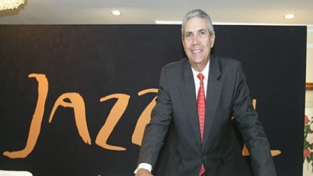 Jazztel se estanca en Banda Ancha fija mientras desarrolla su despliegue de FTTH