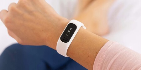 Garmin Vívosmart 5: la pulsera de actividad más prémium vuelve con más  pantalla que nunca