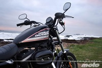 Motorpasión a dos ruedas: de la HD Sportster 883 R a Niall "El Travestido" Mackenzie o la goma radial