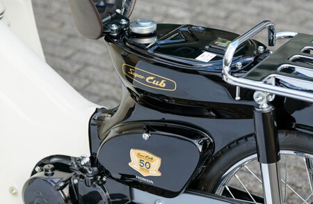 Honda Supercub 1 2024