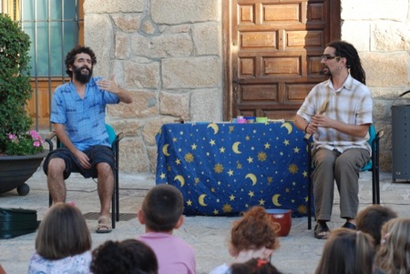 Se mantienen los cuentacuentos tradicionales en los pueblos de España