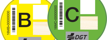 Las etiquetas medioambientales de la DGT llegan a las motocicletas y ciclomotores, pero no serán obligatorios