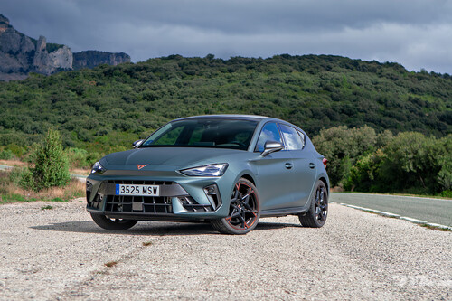 Probamos el Cupra Leon VZ eHybrid, un PHEV que me ha demostrado que los híbridos enchufables pueden ser divertidos y al mismo tiempo eficientes