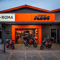 Los indios acaban de llegar y ya han puesto orden en KTM. Se acaban de cargar uno de los motivos que llevaron a la marca a la ruina... Y no eran las motos