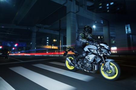Yamaha Mt 10 Accion 11