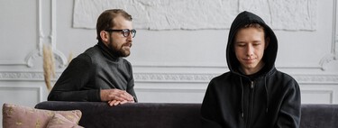 La explicación a por qué tu hijo adolescente siente que nadie lo entiende