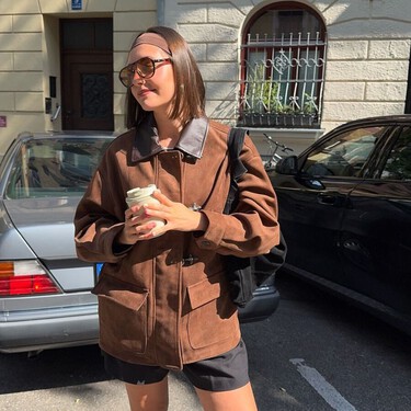 La chaqueta que arrasa entre las pijas parece una barbour pero es efecto ante y cuesta menos de 40 euros en Stradivarius