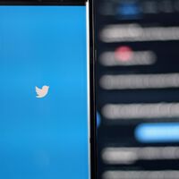 "Tenemos miedo a una demanda de Elon Musk". Más de 100 investigadores reculan y deciden no investigar a Twitter 