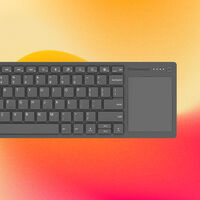 Framework ha resucitado el periférico que no sabíamos que necesitábamos: un teclado con trackpad integrado para el salón de casa 