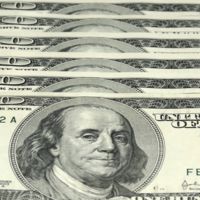 Llaman a terminar con el billete de 100 dólares