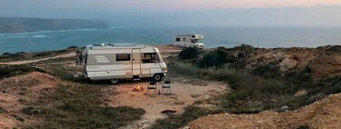 Lo mucho que ha cambiado viajar en camper en España: "Pernoctabas en un parking y te venía un municipal a multarte mientras un tipo dormía en un Peugeot a tu lado" 
