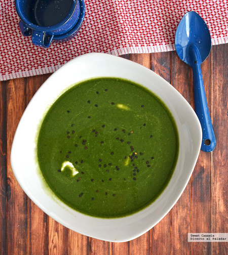 Sopa rápida de calabacitas, espinacas y berros. Receta sencilla