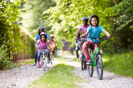 ¡Todos a moverse! Sugerencias para tener una familia activa