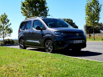Nuestras sensaciones al volante del Toyota PROACE CITY VERSO 