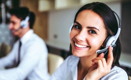 Ni se llama Linda ni trabaja en Microsoft, pero habla fatal español: mucho cuidado con esta versión del fraude de las llamadas 