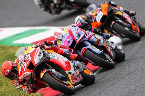 MotoGP camina hacia la irrelevancia: la audiencia cae, los circuitos se vacían, las carreras aburren y los pilotos ya no emocionan