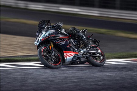 Cfmoto Electrica 4 2024