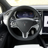 Tesla retira la versión beta de su nuevo Autopilot a varios conductores por no usarlo correctamente