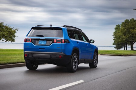 Jeep Cherokee 2026 2 1