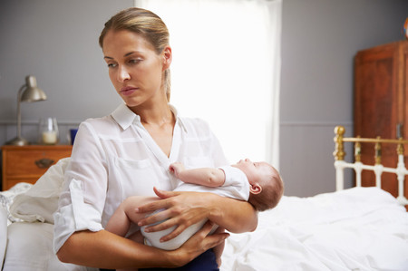 La baja por maternidad debería ser más valorada y respetada