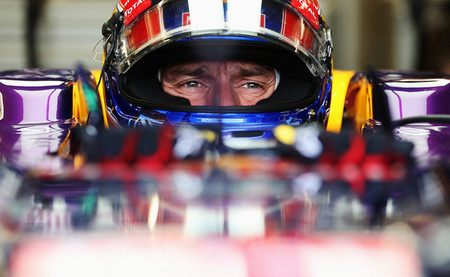 Mark Webber lidera unos últimos libres "light"