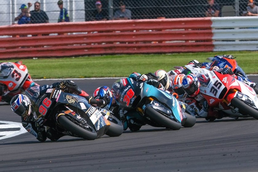 www.motorpasionmoto.com