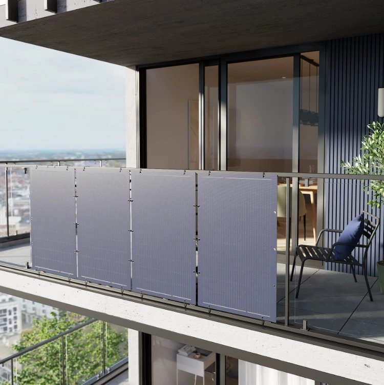 Kit Solar enchufable LEXMAN 4 paneles flexibles 440W, para balcón/pared
