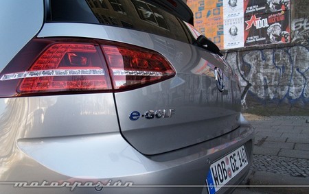 Volkswagen e-Golf 34