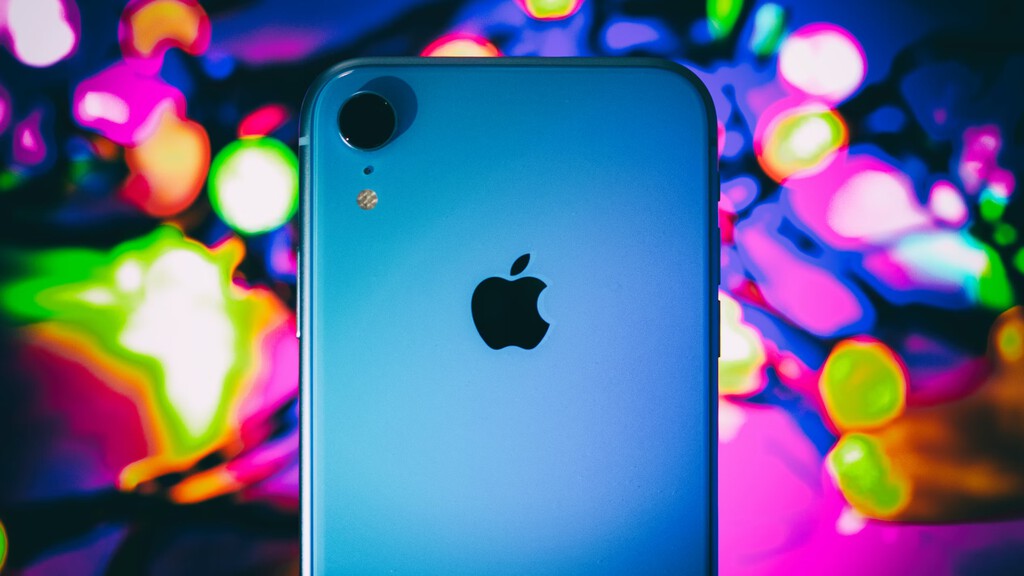 Ya tenemos fecha para el nuevo iPhone SE 4 con pantalla OLED, según The Elec Ya tenemos fecha para el nuevo iPhone SE 4 con pantalla OLED, según The Elec